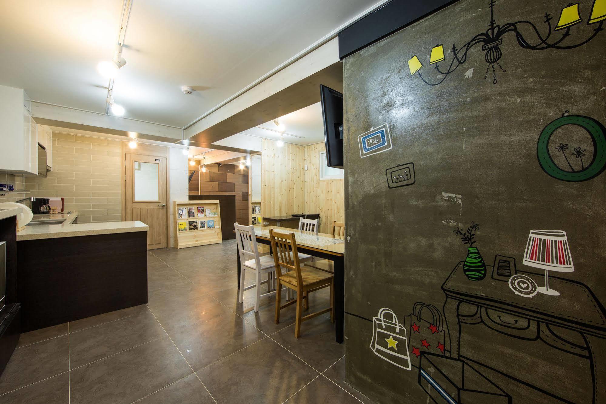 The Hill Guest house 2*